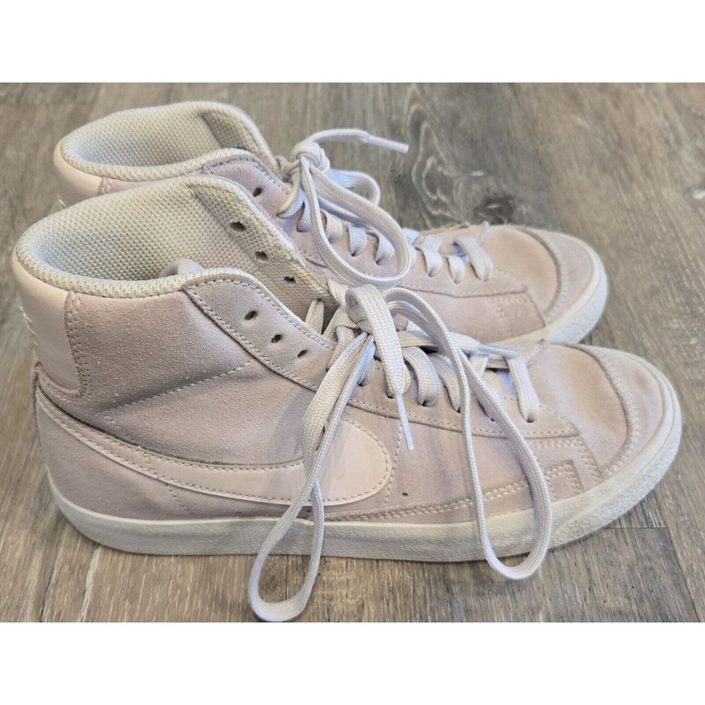 Nike High Top Sneakers Suede‎ Classic Retro Basketball Style Casual Shoes sz 5.5